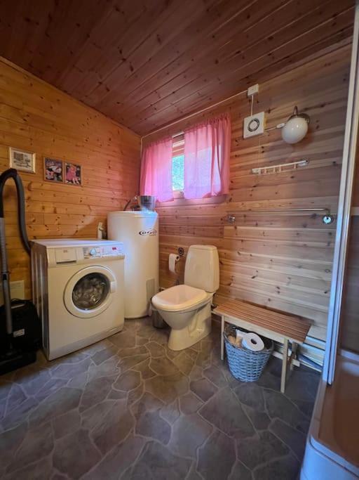 Cozy And Spacious Cabin Svensby Exterior foto