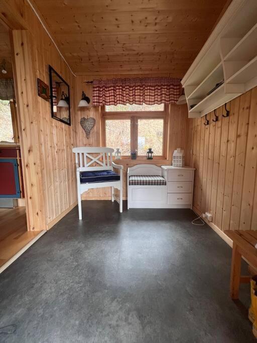 Cozy And Spacious Cabin Svensby Exterior foto