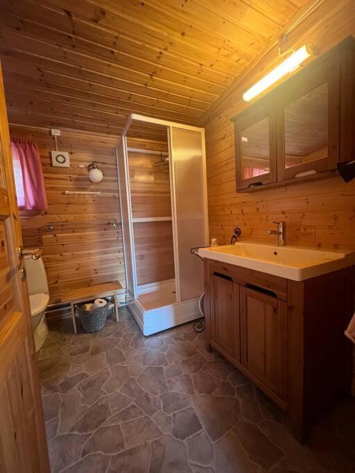 Cozy And Spacious Cabin Svensby Exterior foto